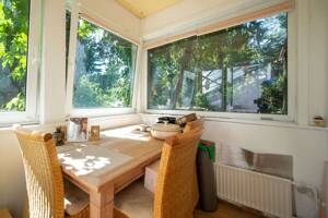 Großzügiges Familienhaus mit 3 Wohnebenen, 730 m² Garten, Wintergarten & Garage in Berlin-Mariendorf – 12107 Berlin – Vorschaubild 7