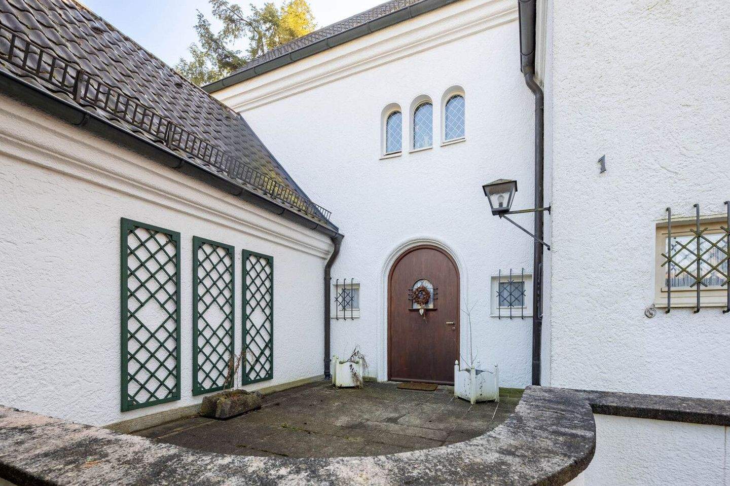 Beste Lage mit nostalgischer Atmosphäre und einem weitläufigen Garten – Memmingen – Vorschaubild 7