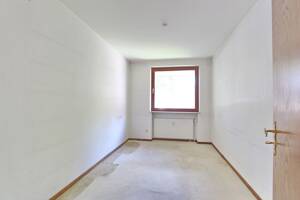 3-4-Zimmer-Eigentumswohnung mit großem Balkon und TG-Stellplatz in Hamburg-Wellingsbüttel – 22391 Hamburg – Vorschaubild 8