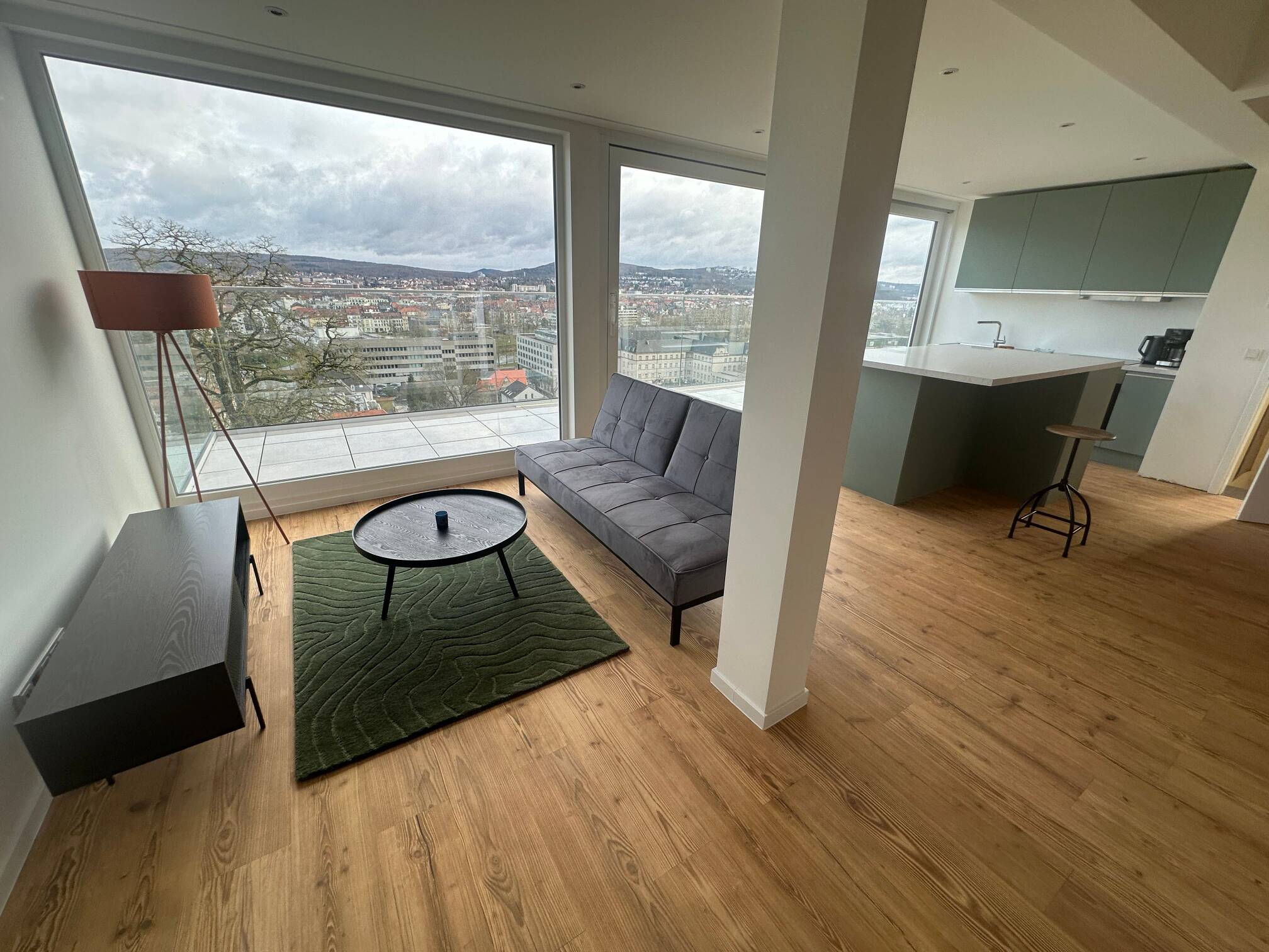 Sbr.-St. Arnual * Luxus-Loft-Penthouse-Wohnung * Balkon * komplett möbliert * 2 ZKB