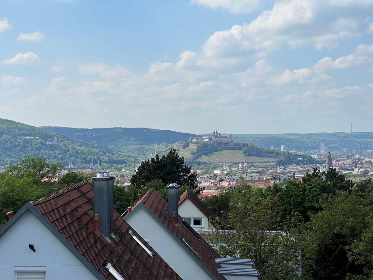 Seniorengerecht wohnen in der Zeppelinhöhe. Mit Vorbelegungsrecht! – 97074 Würzburg – Bild 1 von 5