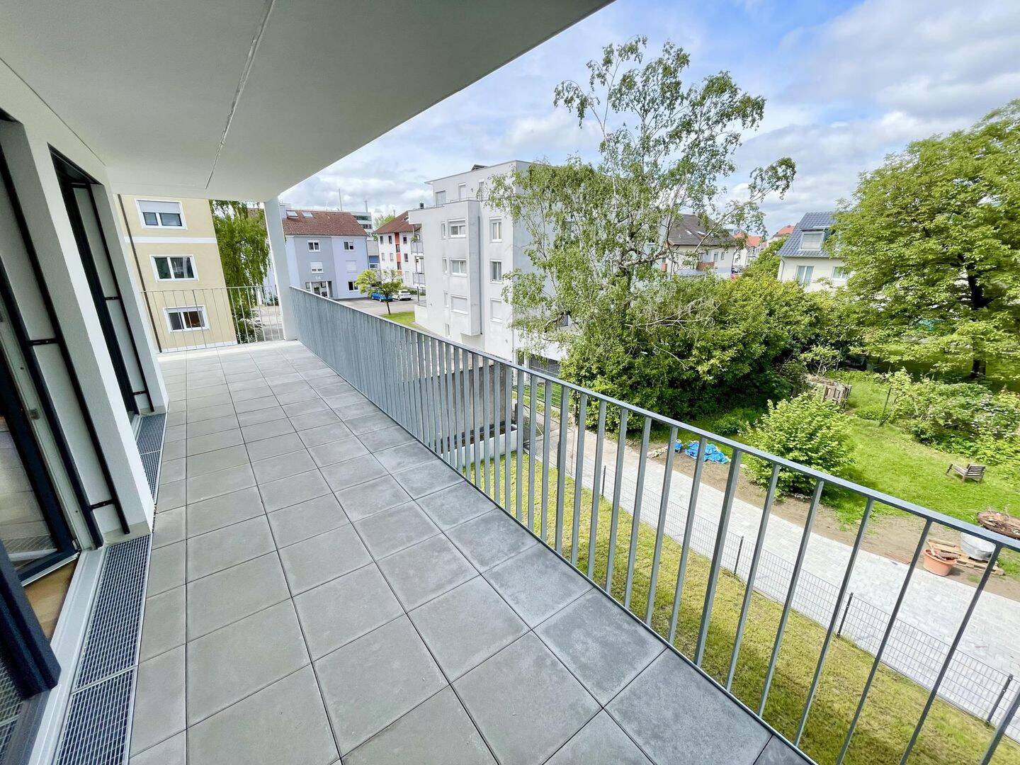 Modernes Mehrfamilienhaus mit 10 exklusiven Etagenwohnungen in Grenzach-Wyhlen als Kapitalanlage – Grenzach-Wyhlen – Vorschaubild 5