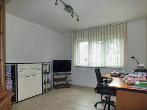 Moderne DG-Maisonette mit 4 Zimmer in gesuchter Lage von Enkheim – 60388 Frankfurt am Main – Vorschaubild 9