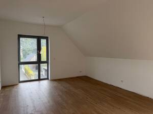 Komfortabler Neubau-Erstbezug mit großem Südbalkon in ruhiger Lage von Leverkusen-Quettingen – 51381 Leverkusen – Vorschaubild 9