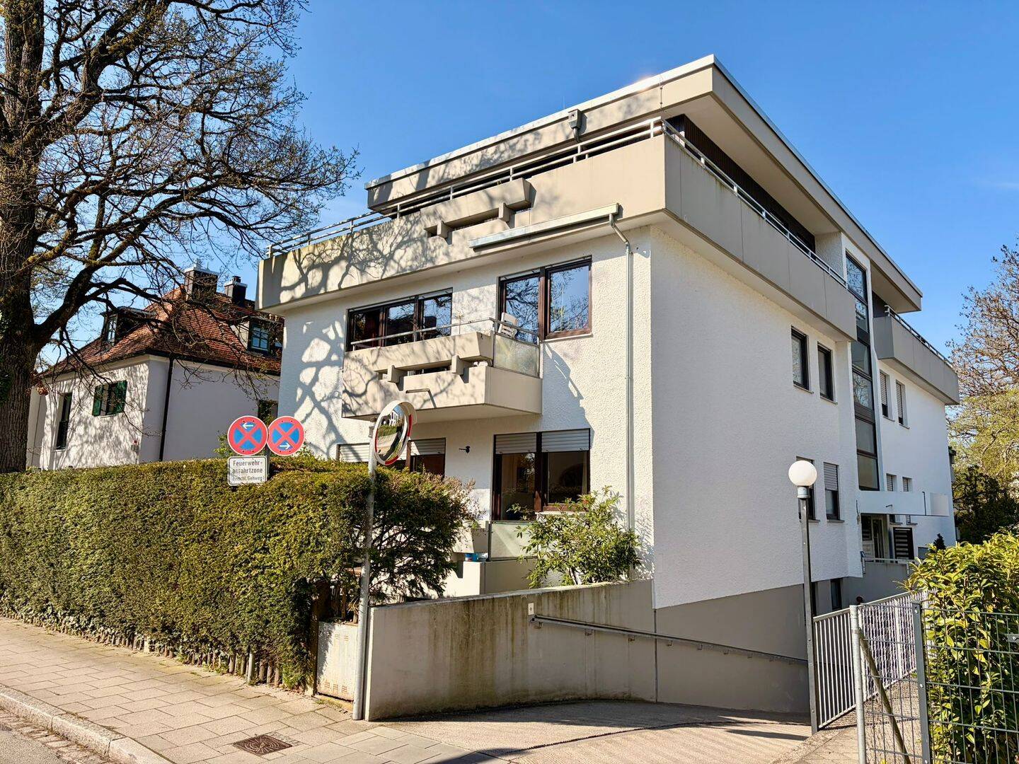 Außergewöhnliches Penthouse mit umlaufender Dachterrasse – München – Vorschaubild 2