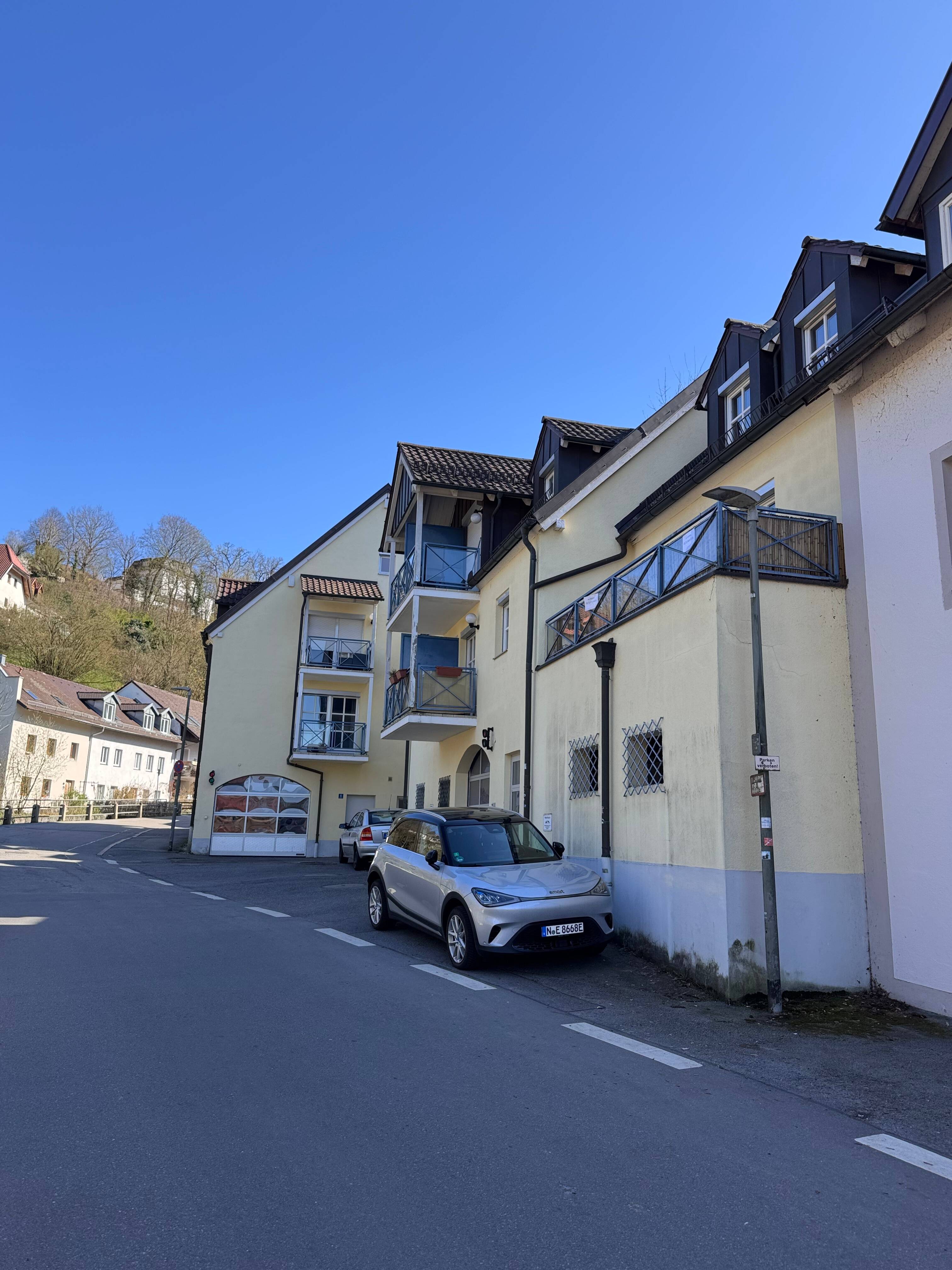 Top Lage! Sehr schöne 2 Zimmer Wohnung mit Loggia
