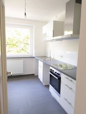 helle 2,5-Zimmer-Wohnung mit Balkon im Hochparterre zum 01.09. zu vermieten – 20535 Hamburg – Vorschaubild 3