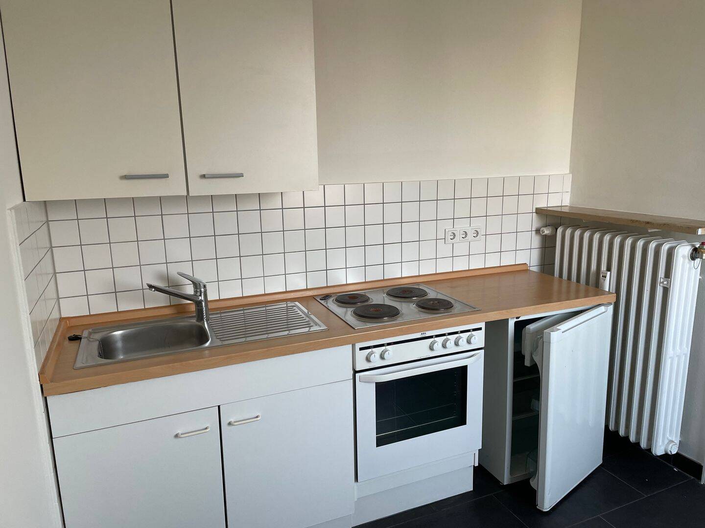 Sehr geräumige 1-Zimmer-Wohnung mit Einbauküche im Stadtteil Rennweg - Sulzbacher Straße