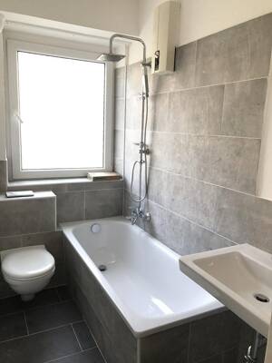 Lichtdurchflutete 2-Zimmer-Wohnung mit zwei Balkonen – 60488 Frankfurt am Main – Vorschaubild 9