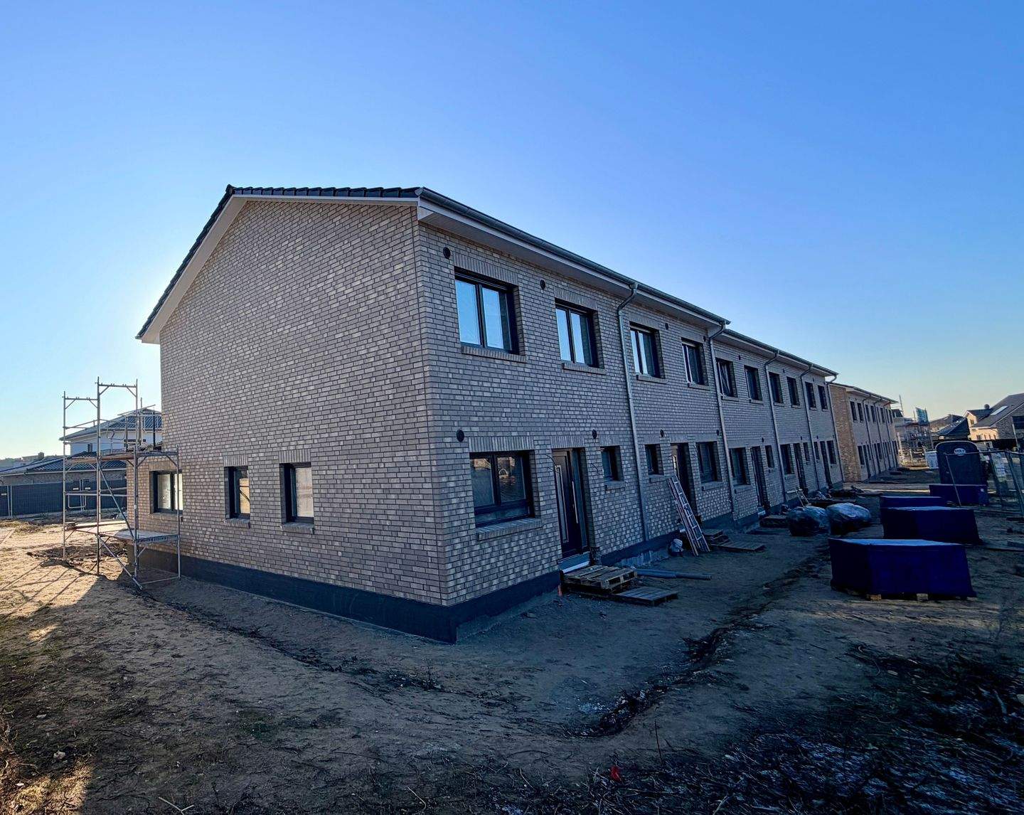 Noch ein Reihenmittelhaus zu verkaufen - Exklusiver Neubau - KfW40-QNG - Reihenhaus in Verden / Scharnhorst – Verden (Aller) – Vorschaubild 5