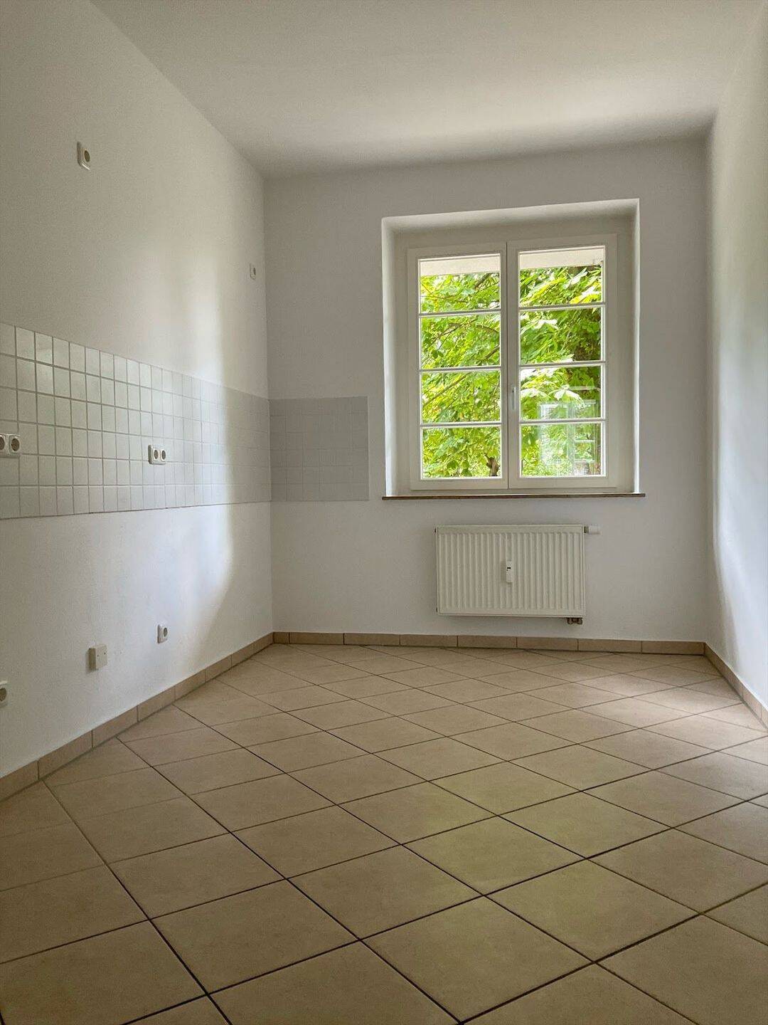Renoviert mit Balkon und Blick ins Grüne. – Leipzig – Vorschaubild 6