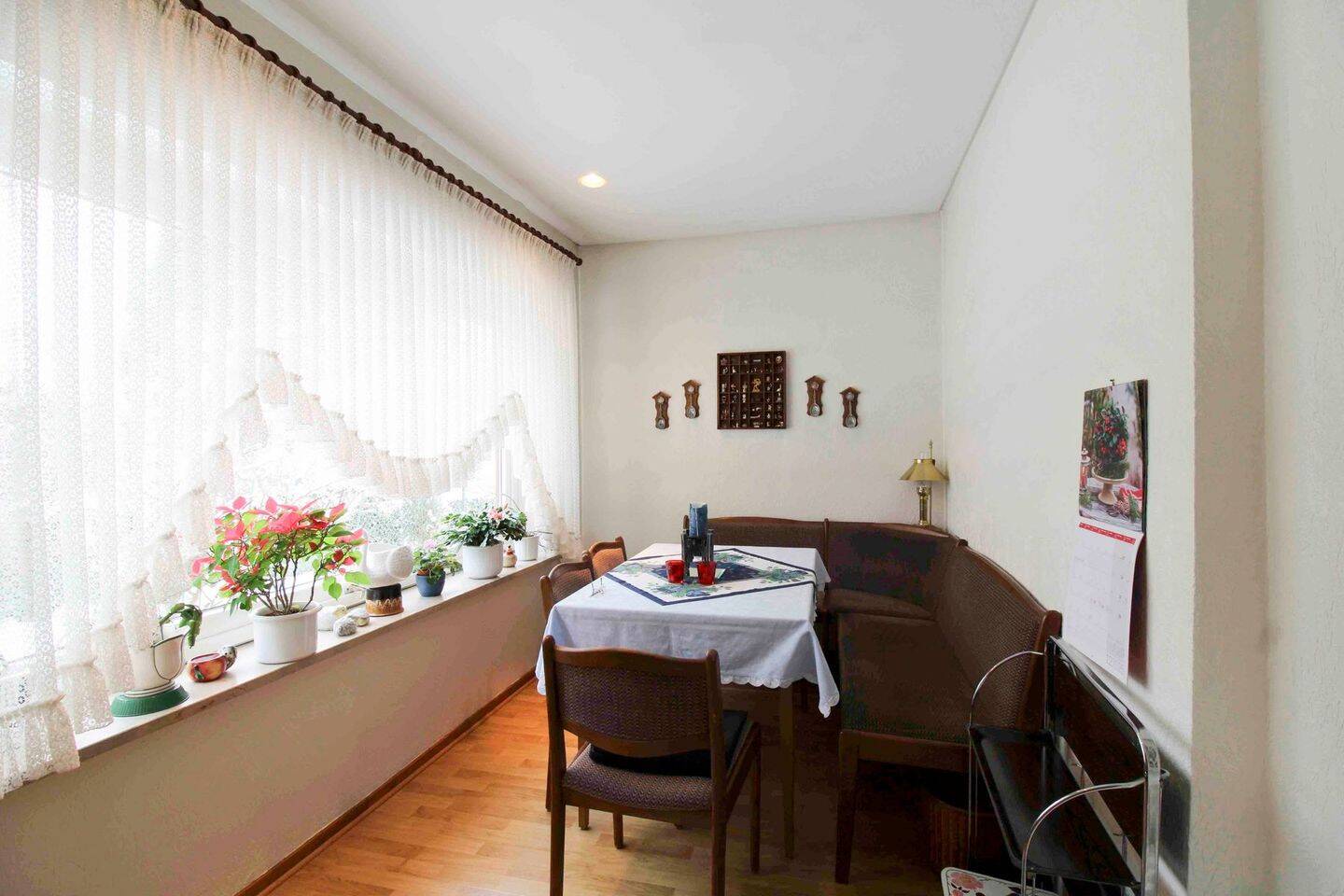 Gepflegtes Einfamilienhaus mit Garten und Garage in Berlin – Berlin – Vorschaubild 5