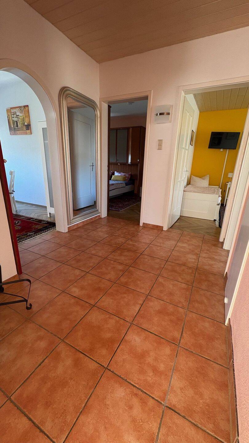 NEU RENOVIERT, PRAKTISCH UND GERÄUMIG - Wohnung mit zwei Schlafzimmern in S-Möhringen, WLAN - 3342 – Stuttgart – Vorschaubild 6