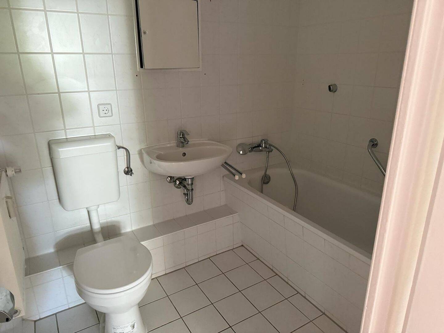 modern sanierte 3 Raumwohnung in der 1 Etage unweit vom Kulkwitzer See – Leipzig – Vorschaubild 8