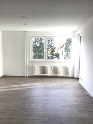 Großzügige und helle 3 Zimmer-Wohnung mit Balkon – 33689 Bielefeld – Vorschaubild 1