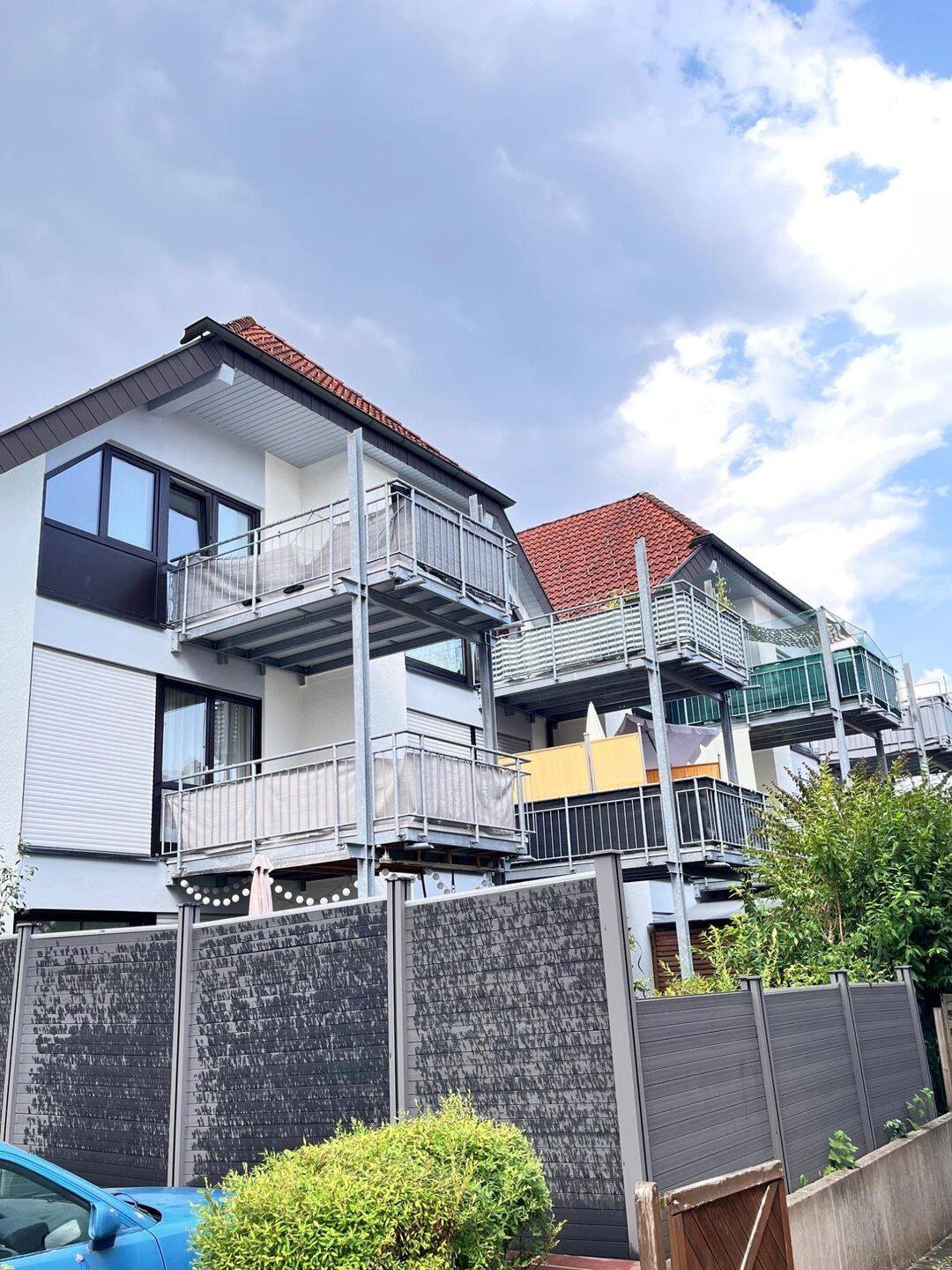 Helle und attraktive Dachgeschosswohnung mit Dachterrasse.