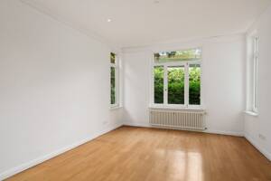 Bremen - Lehe | Stilvoll und hochwertig saniertes und modernisiertes Einfamilienhaus mit Top-Ausstattung inkl. Bulthaup Küche – 28359 Bremen – Vorschaubild 4
