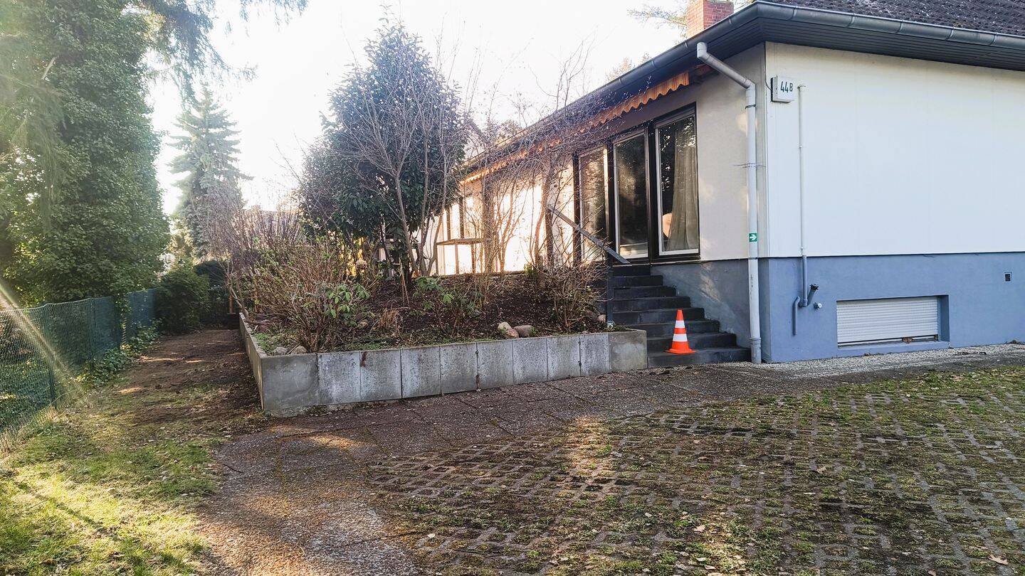 Mehrgenerationenhaus! 3 Etagen + Einzelgarage und DG-Reserve – Berlin – Vorschaubild 4