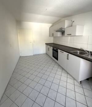 Geräumigiges Familiendomizil im DG mit Einbauküche, Wannenbad und Balkon – 39108 Magdeburg – Vorschaubild 8