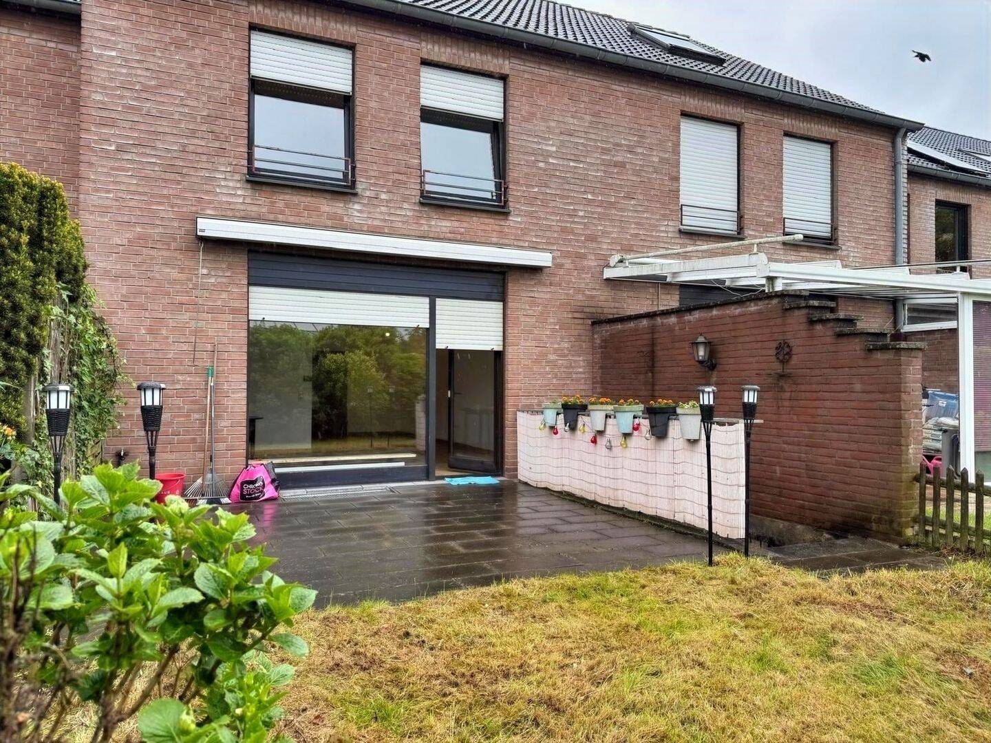 Attraktives Reihenmittelhaus in etablierter Wohnlage Krefeld Kempener Feld / Baakeshof – Krefeld – Bild 1 von 9