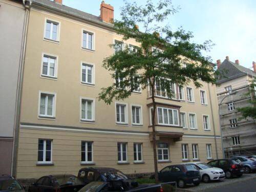 Großzügige 2-Zimmer mit Laminat und Wannenbad in guter Lage – Chemnitz – Vorschaubild 3