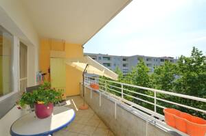 Lichtdurchflutetes Wohnen - Charmante 3-Zimmer-Wohnung mit Balkon – 12305 Berlin – Vorschaubild 4