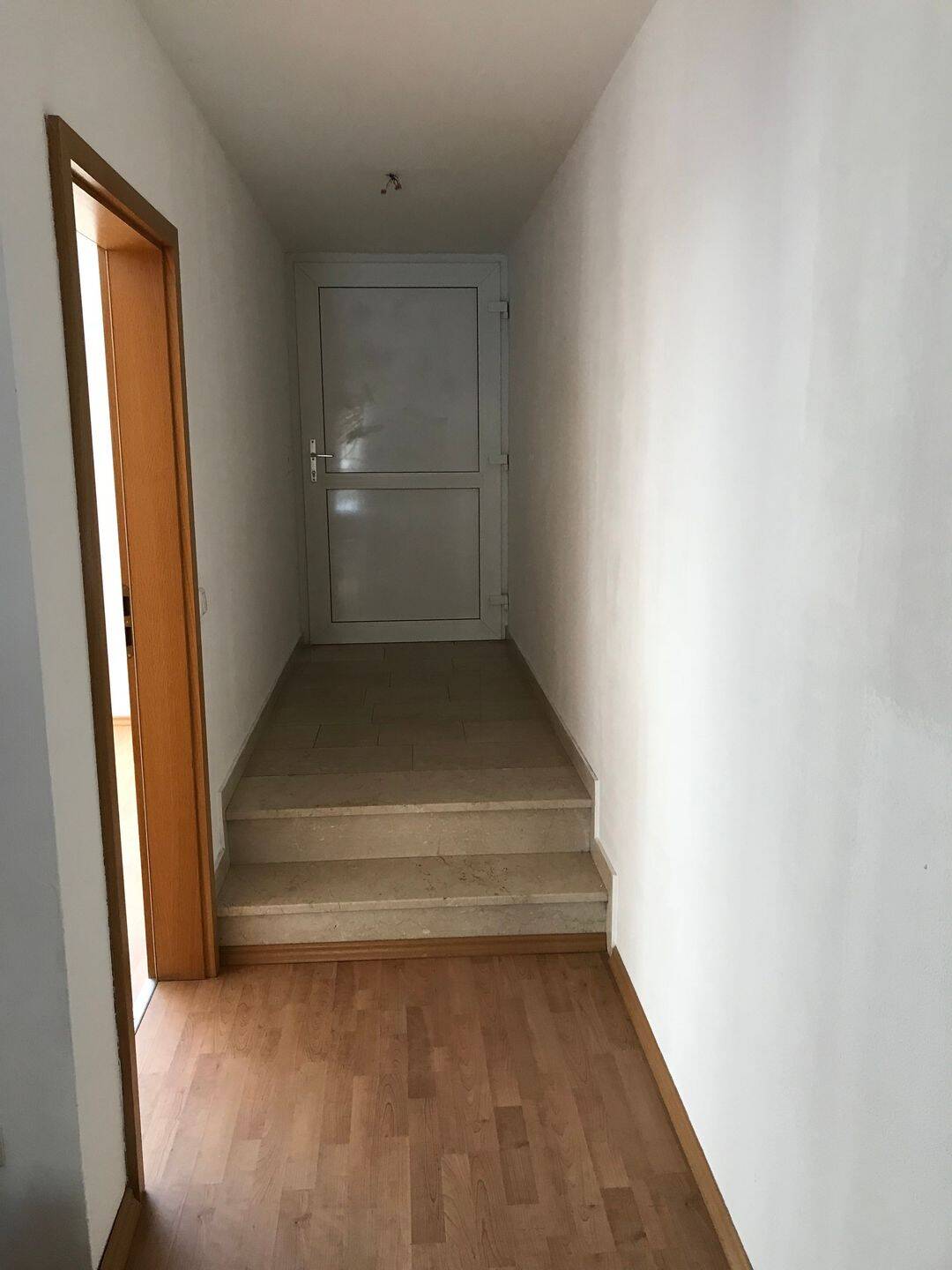 Uni-nahe Traumwohnung mit Terrasse – Regensburg – Vorschaubild 4
