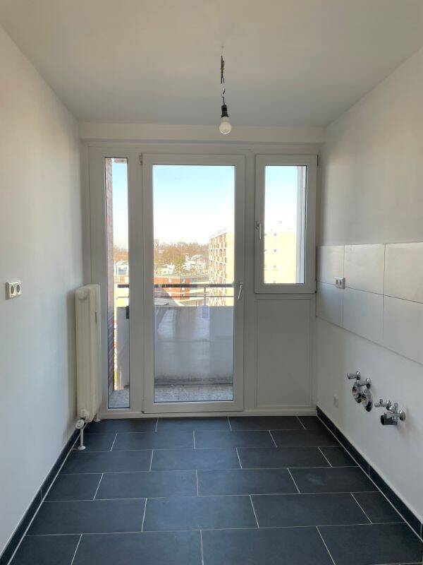 Schöne 3 Zimmer-Wohnung mit Loggia – Nürnberg – Vorschaubild 9