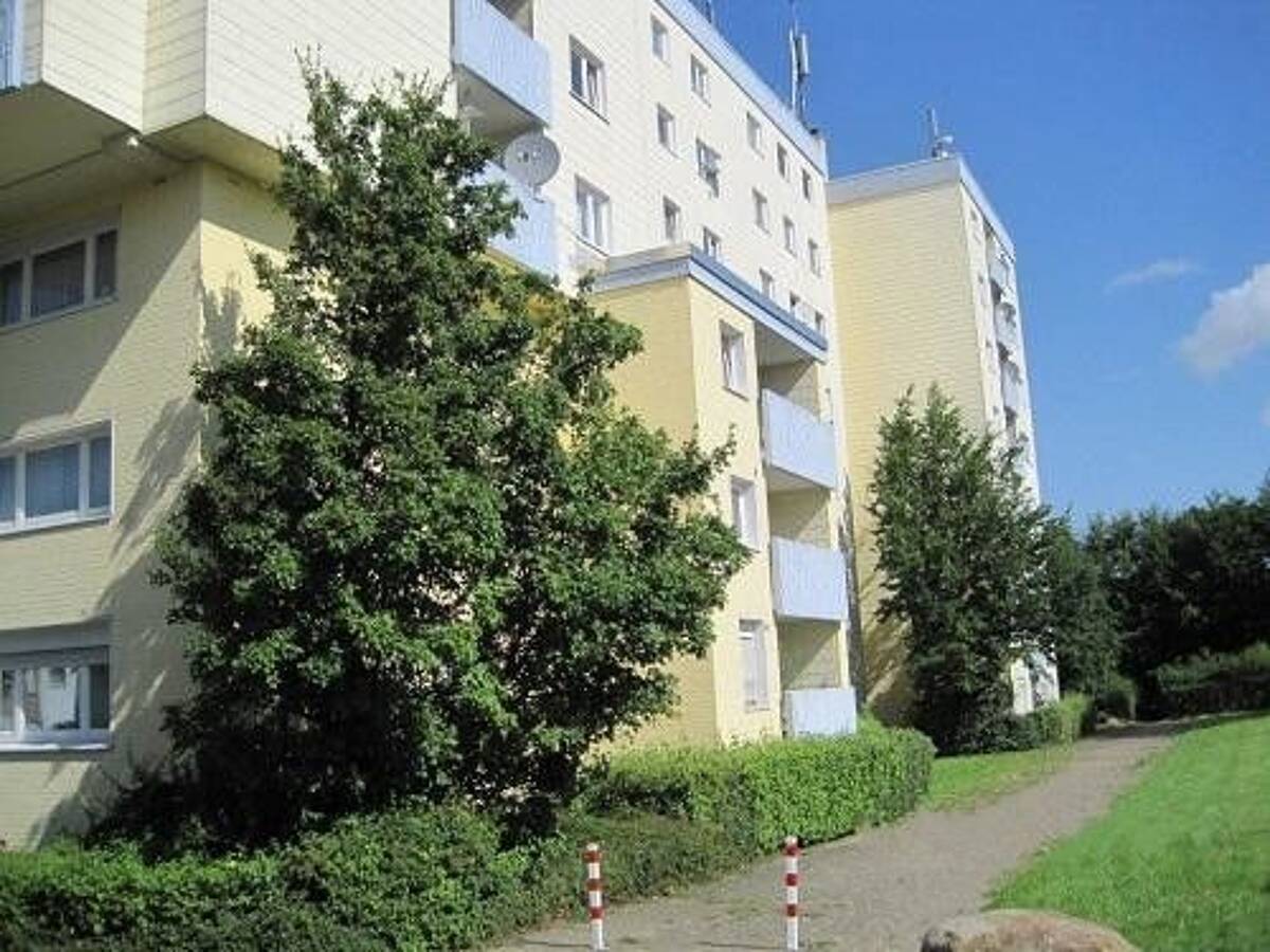 Familienfreundliche 4 Zimmer Wohnung mit Balkon und Aufzug! – 52074 Aachen – Bild 1 von 7