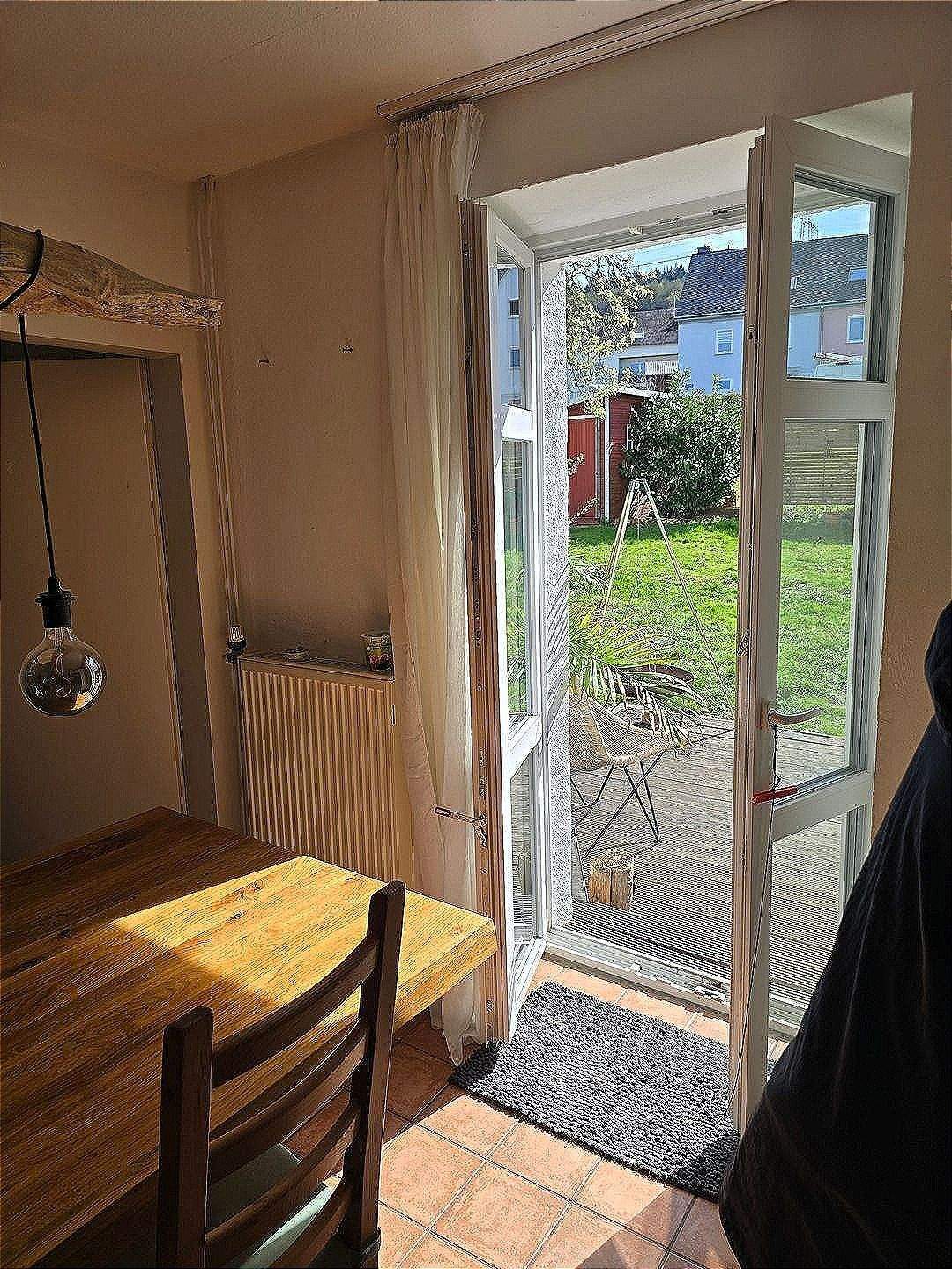 Doppelhaushälfte mit schönem Garten, bis 125 qm ausbaubar – Farschweiler – Vorschaubild 2