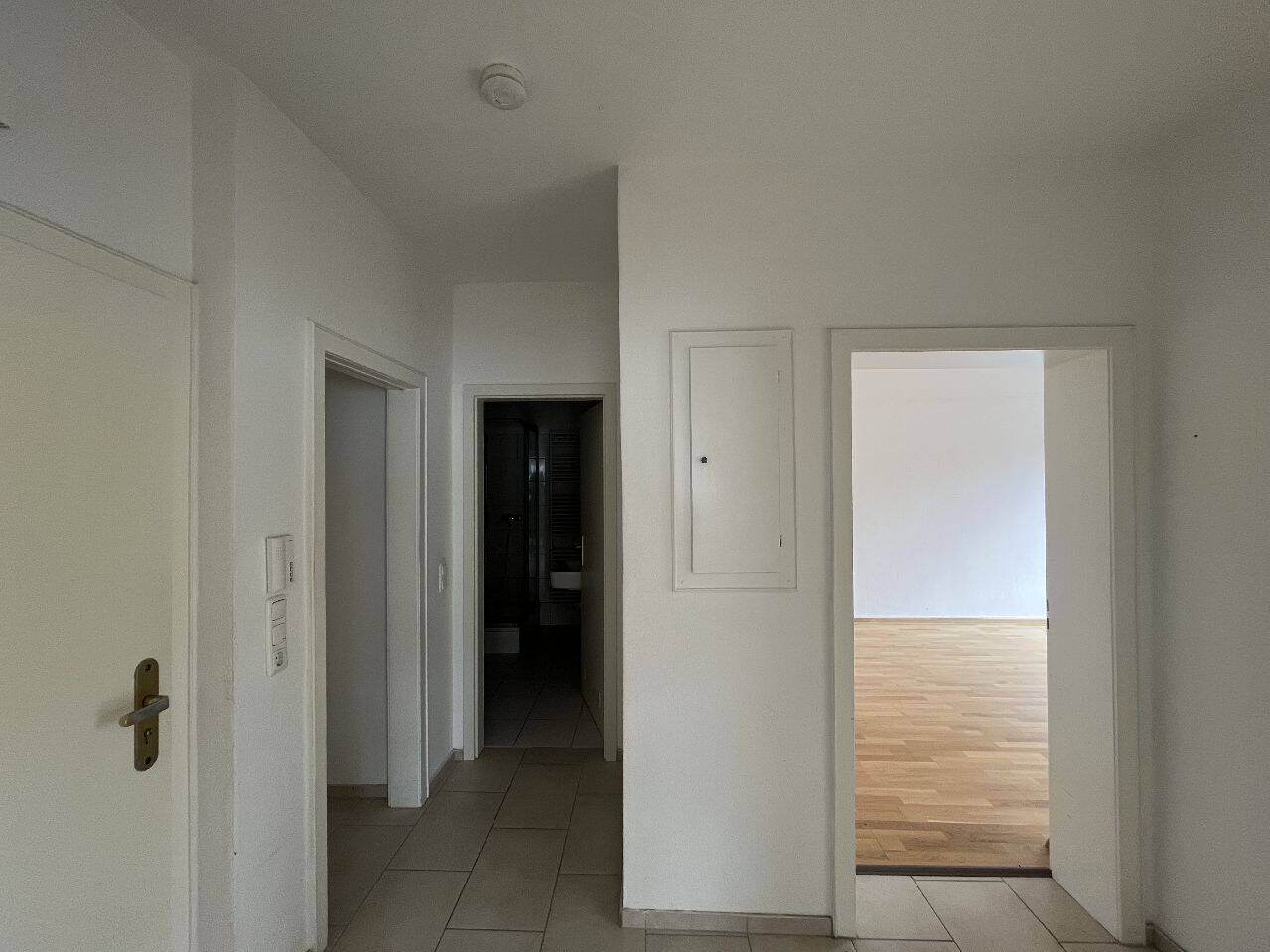 Wohnen Nähe Kaiserviertel, 2-Zimmer-Wohnung ca. 65 m² mit Balkon zu vermieten! – Dortmund – Vorschaubild 2