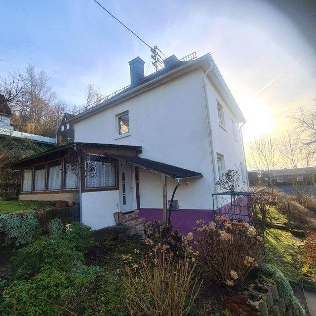 PREISREDUZIERUNG! Provisionsfrei, Einfamilienhaus auf 820?m² Grundstück – 57076 Siegen – Bild 1 von 9