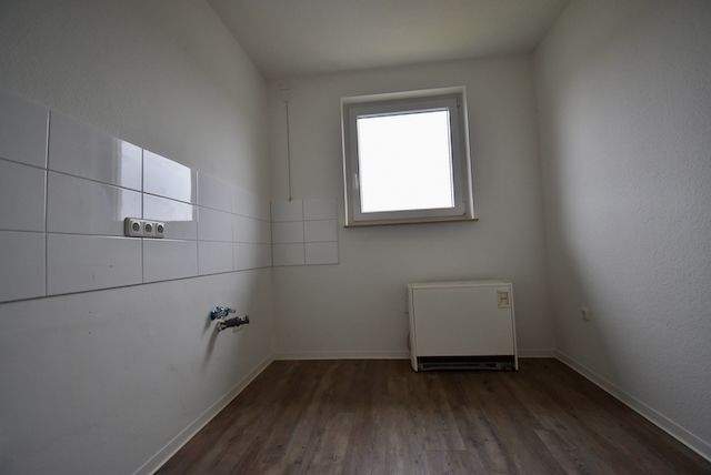 KAPITALANLAGE 4 ZIMMER WOHNUNG IM GRÜNEN GELEGEN! – Duisburg – Vorschaubild 5