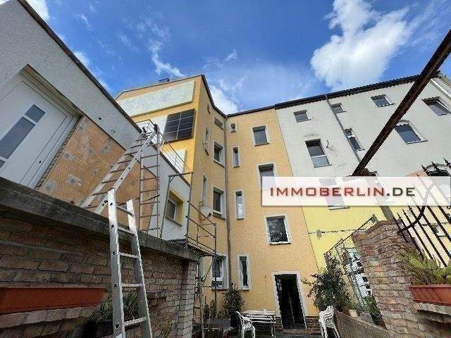 IMMOBERLIN.DE - Charaktervolles Wohn- und Geschäftshaus in zentraler Lage – Eberswalde – Bild 1 von 9
