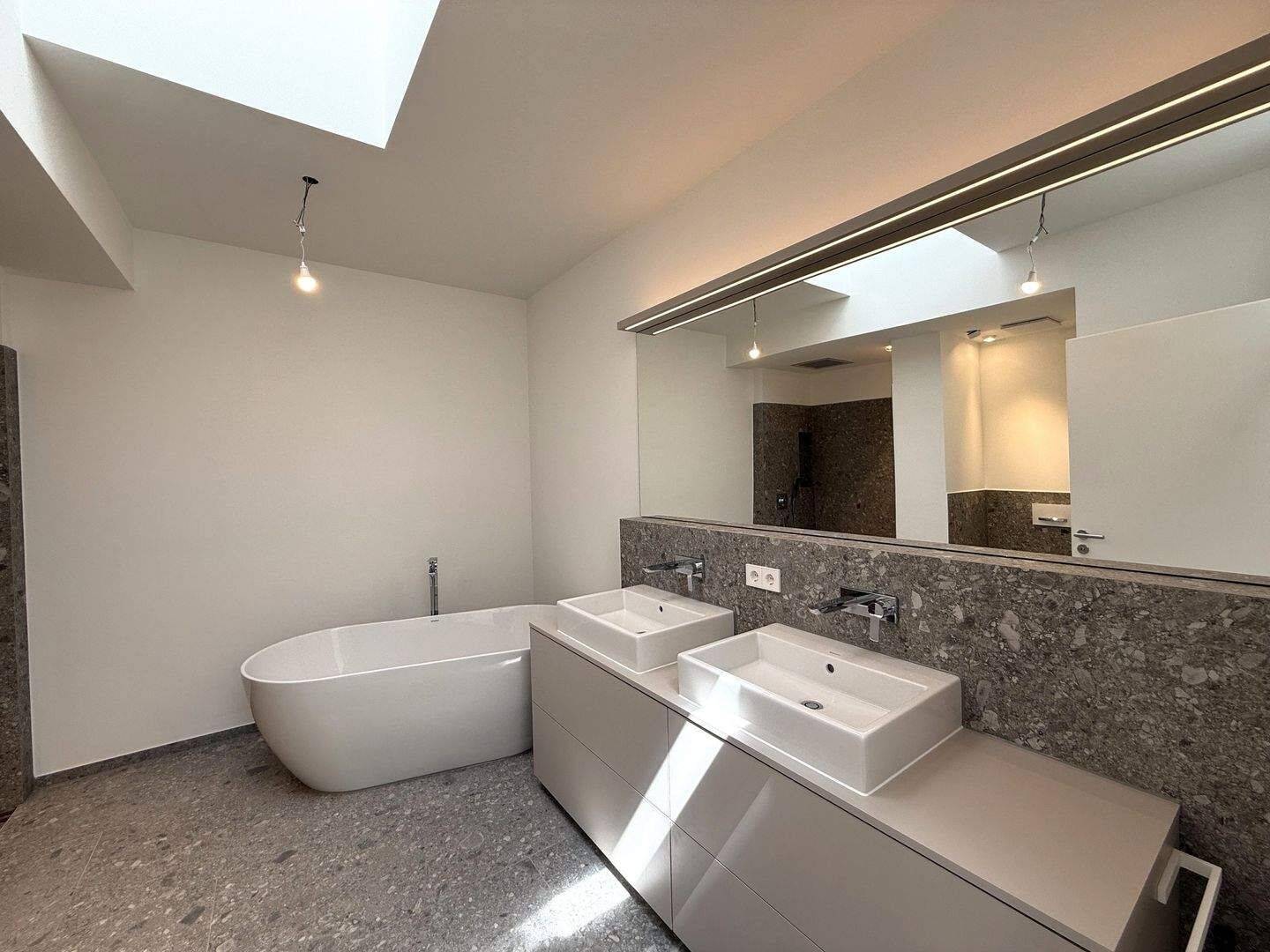 Neubau 4,5 Zi.-Penthouse-Wohnung mit Dachterrasse - Ulm/Eselsberg – Ulm – Vorschaubild 5