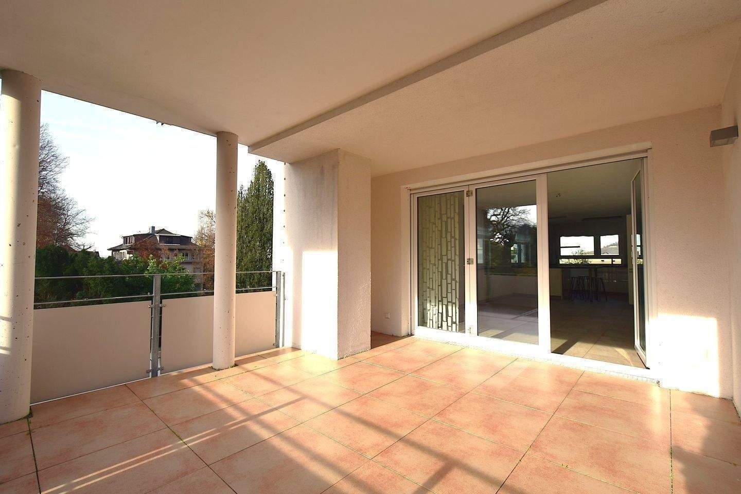 Luxuriöser Familientraum mit XL-Sonnenbalkon im Heilbronner Osten – Heilbronn – Bild 1 von 9