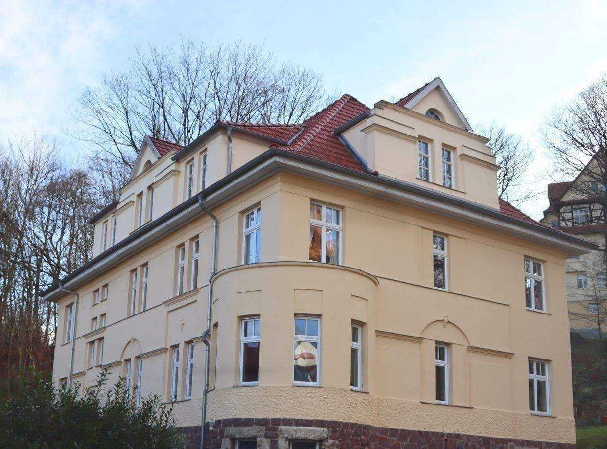 Schöne, modernisierte ART-DÉCO-VILLA (3 Wohneinheiten) in bester Lage im Südviertel von Eisenach, Einzug für den neuen Eigentümer kurzfristig möglich – Eisenach – Bild 1 von 9