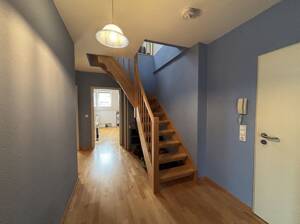 Hochwertige 4-Zimmer-Maisonette mit Stellplatz in attraktiver Lage von Schleswig! – 24837 Schleswig – Vorschaubild 3