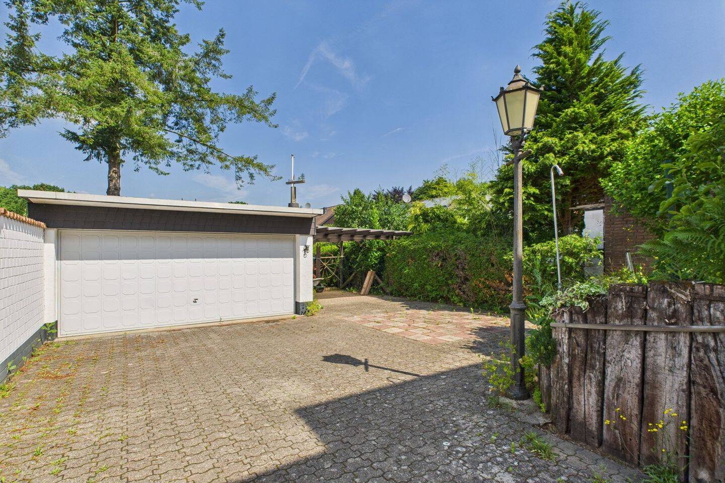 Wohnen am Gierather Wald: Doppelhaushälfte mit PV-Anlage und großem Garten – Köln – Vorschaubild 6