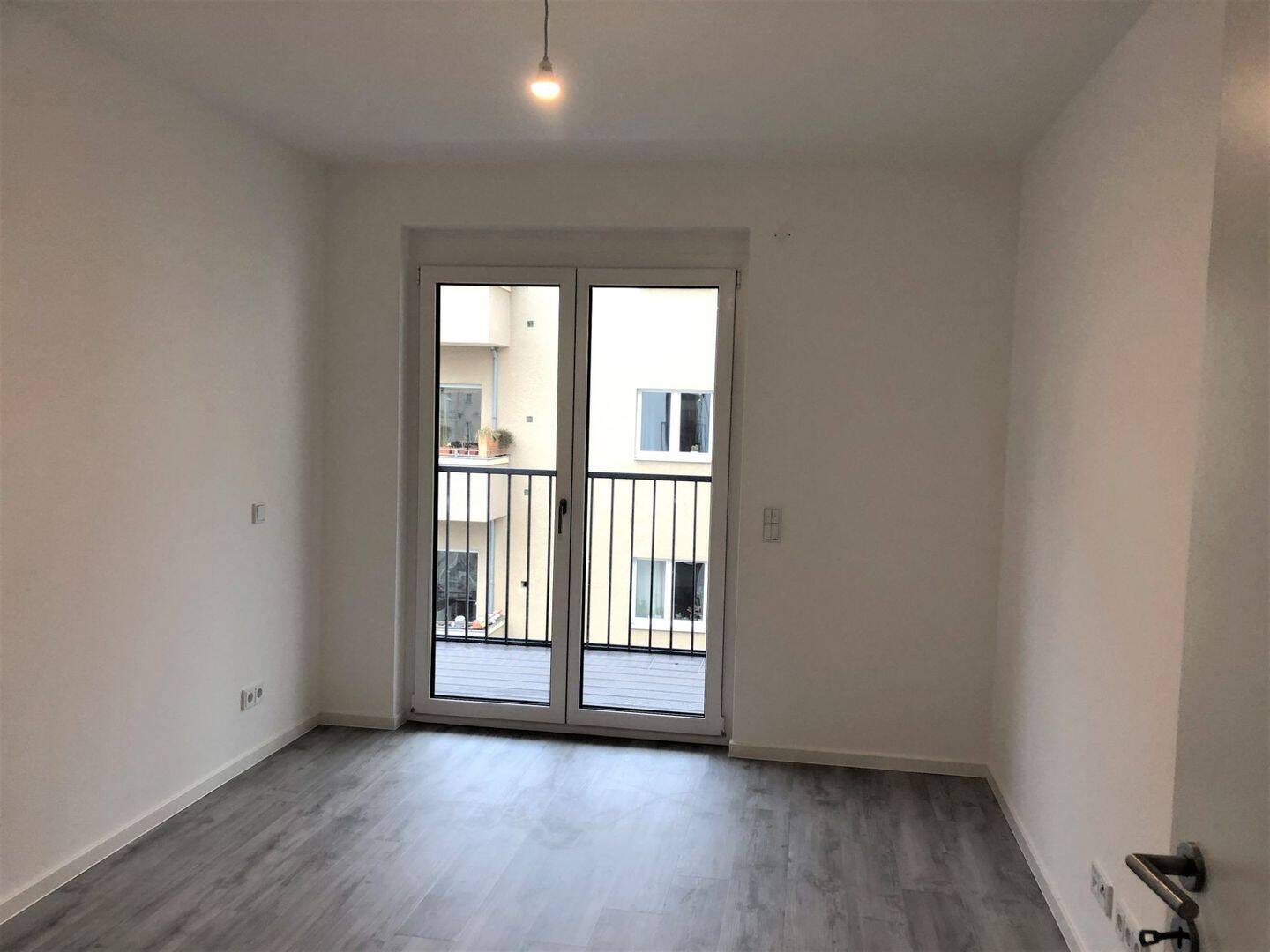 **Neubau-Schmuckstück - modern, EBK, ruhig und zentral** – Berlin – Vorschaubild 5