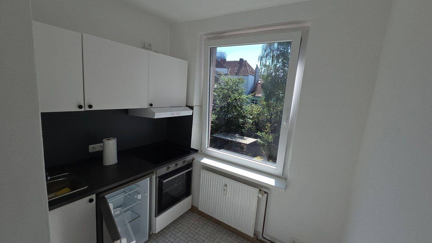 Renovierte 2-Zimmer-Wohnung mit Dielenboden in Hamburg-Nord – WG-geeignet – Hamburg – Vorschaubild 3