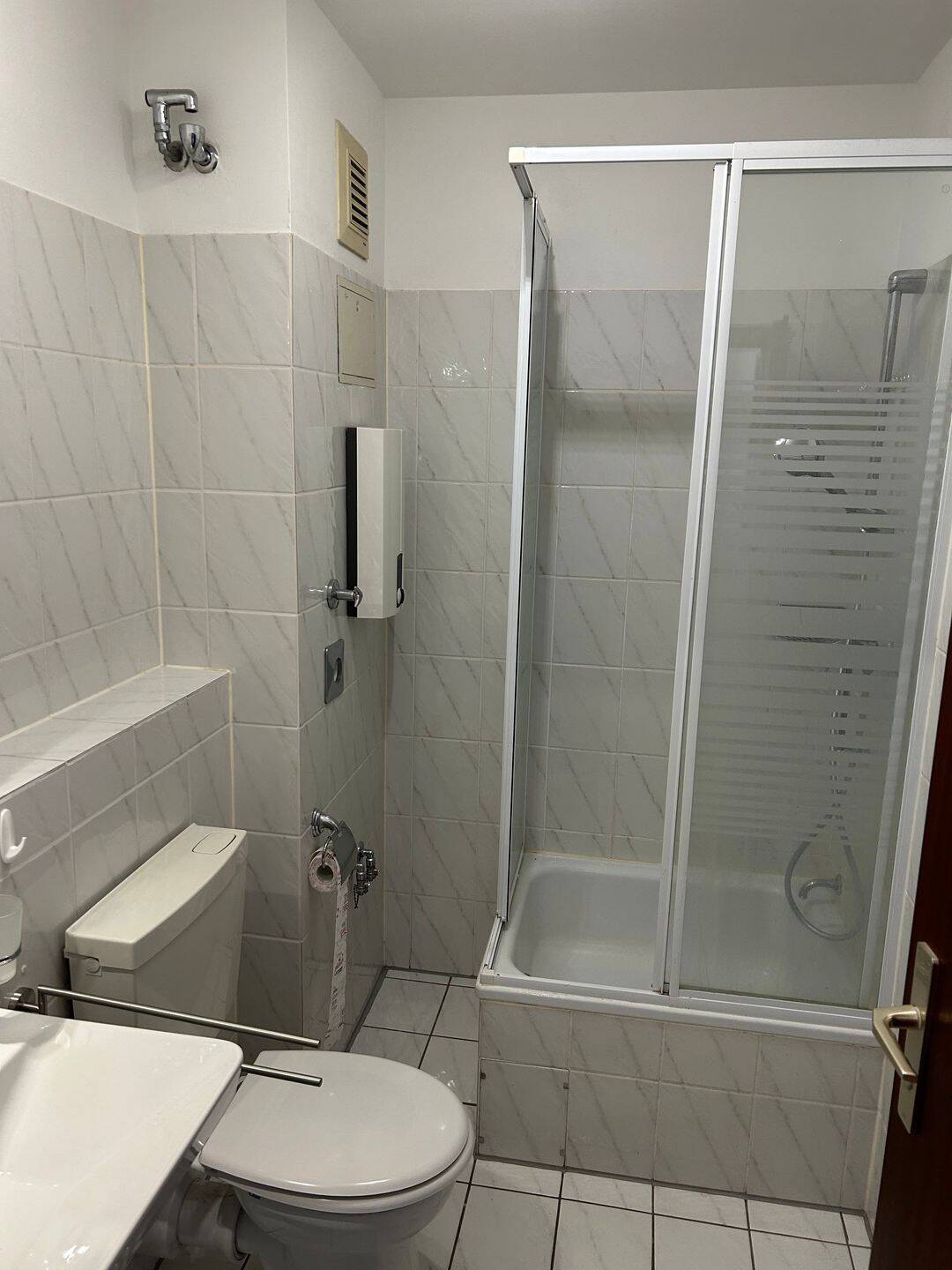 Wertig ausgestattetes Single-Appartement in BN-Bad Godesberg – Bonn – Vorschaubild 4