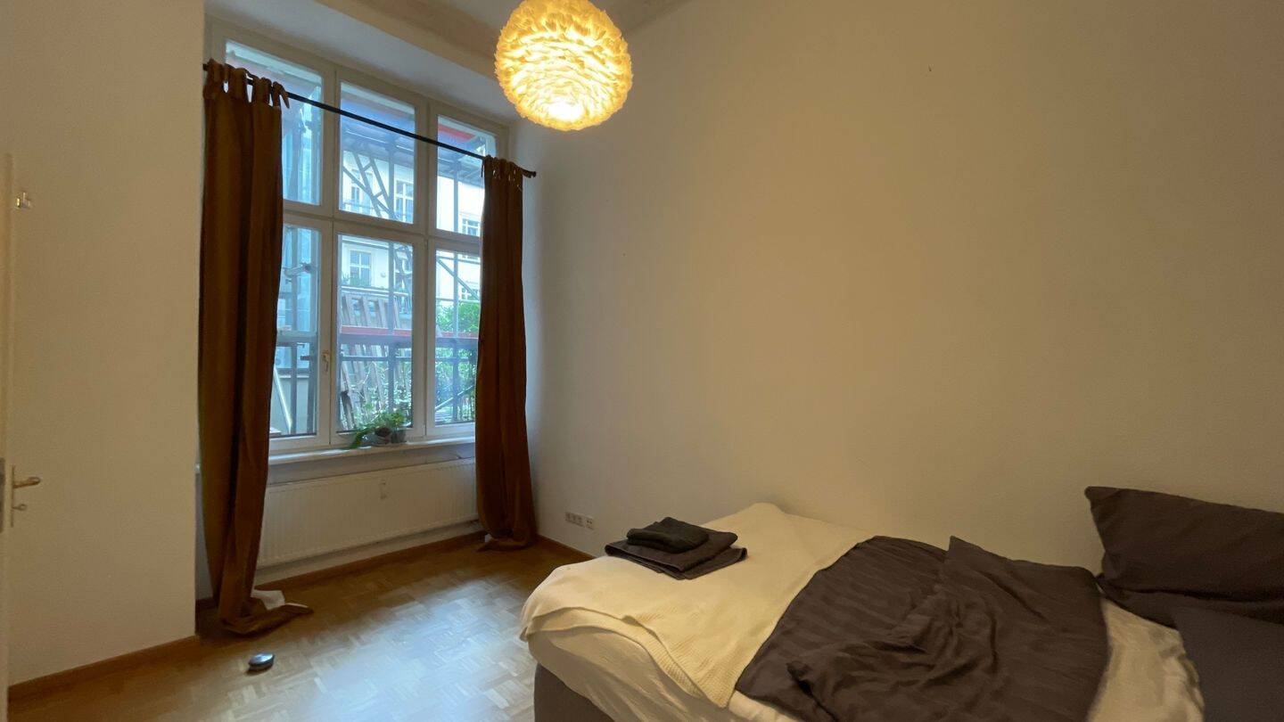 Bezugsfrei! Geräumige Erdgeschosswohnung mit Mini-Terrasse in begehrtem Winsviertel – Berlin – Vorschaubild 6