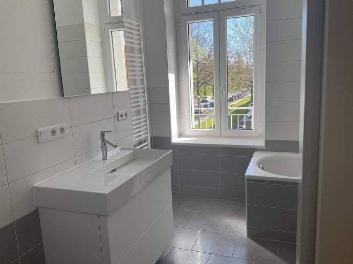 3 Zimmer-Wohnung I Parkett I Fußbodenheizung I Balkon I Lift I Tageslichtbad - Barrierefrei erreichbar! – Chemnitz – Vorschaubild 4
