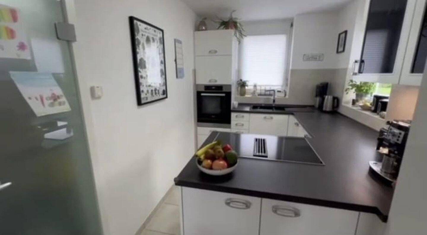 Wohnen mit Gartenidylle in Engen - modernes EFH mit Terrasse, Balkon & 5,5 Zimmer – Engen – Vorschaubild 8