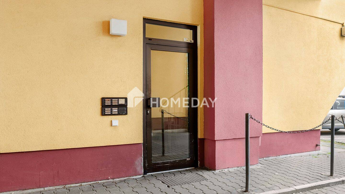Leerstehende 2-Zimmer-Wohnung mit Balkon und Aufzug - ideal für Eigennutzer oder Kapitalanleger – Nürnberg – Vorschaubild 4