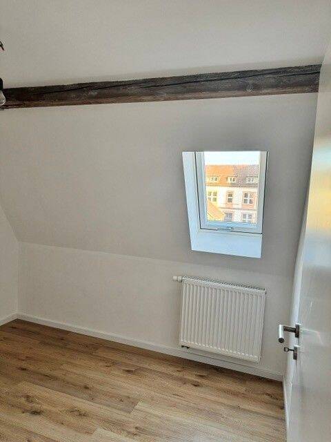 Sofort frei! Frisch renovierte 75 m² Maisonette-Wohnung in zentraler Lage von Ochsenfurt – Ochsenfurt – Vorschaubild 9