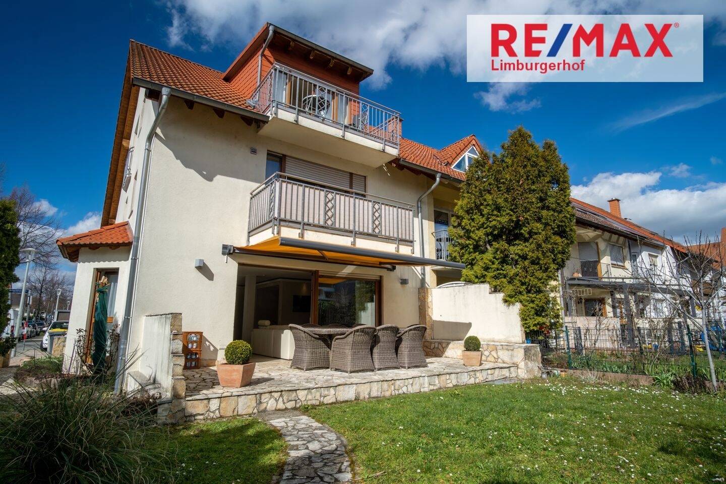 ** Dreifamilienhaus in TOP Lage ** – Mannheim – Bild 1 von 9
