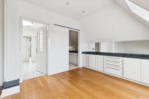 Stilvolle Dachgeschosswohnung in bester Eimsbütteler Lage – 20259 Hamburg – Vorschaubild 4