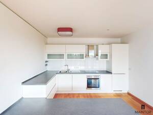 Urbanes Wohnen: 3-Zimmer-Wohnung mit Ausblick – 60311 Frankfurt am Main – Vorschaubild 4
